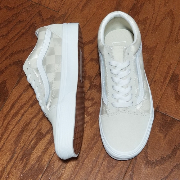NEW! Vans Cream Checkered Old Skool Sneakers Sz 7.5 NWT - Picture 8 of 9